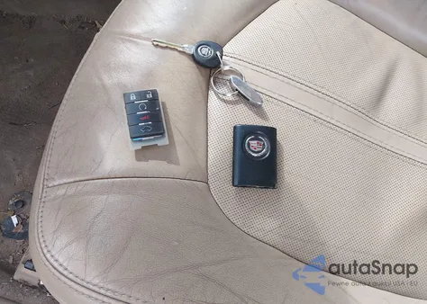 2012 Cadillac Cts Luxury z USA, uszkodzony, nr VIN 1G6DH5E50C0114471